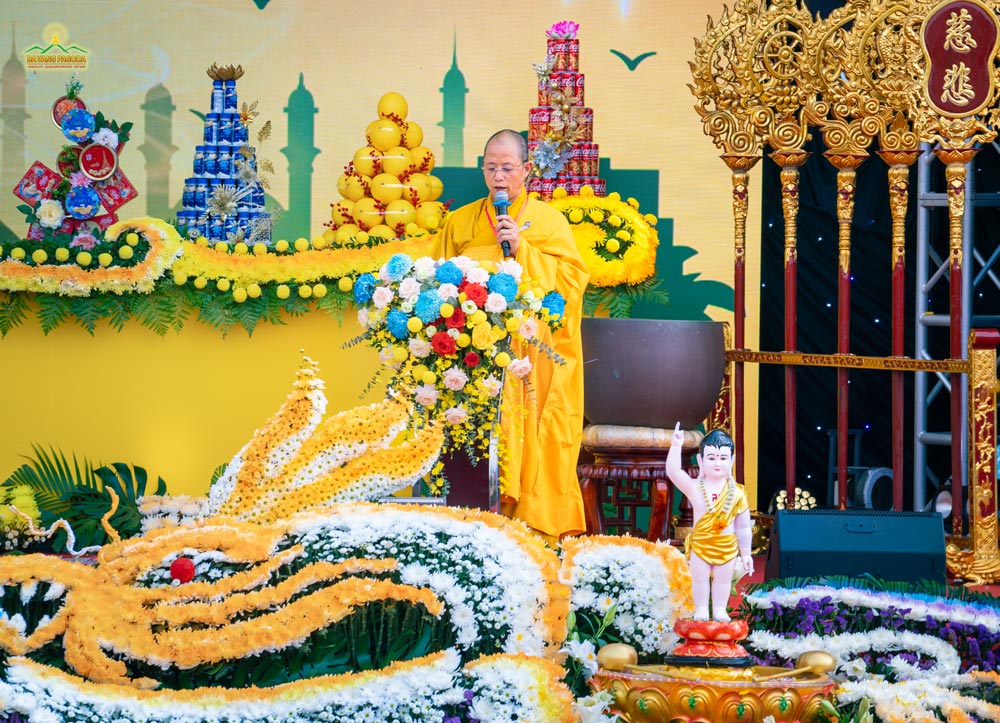 “I urge monastics and laypeople at all levels to engage in more virtuous actions and actively contribute to the nations development, while fostering peace among themselves, symbolized by a lotus flower offered to the Lord Buddha on the sacred Day of Vesak.” Quoted from the Message from the Supreme Patriarch of the National Vietnam Buddhist Sangha on the 2568th Vesak Celebration, read by Venerable Thich Minh Nghiem.