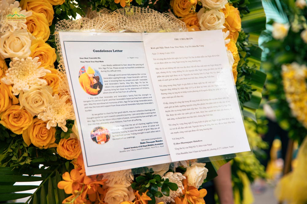 Upon knowing the passing of Thay Thich Truc Thai Minhs mother, Most Venerable Dharmagupta Mahathera, General Secretary of All Nepal Bhikkhu Association, sent a wreath, offered prayers, and extended his condolences to the bereaved family.