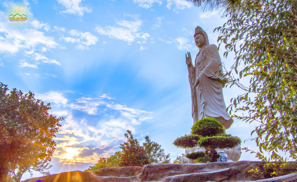 avalokitesvara-bodhisattva