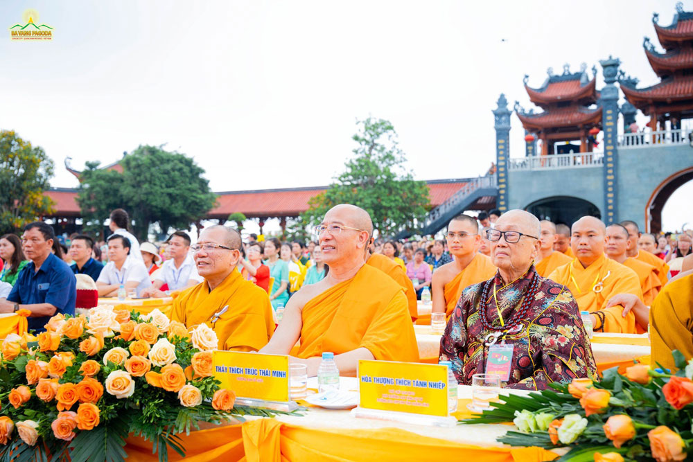 The Venerable Monks presiding and affirming the ceremony