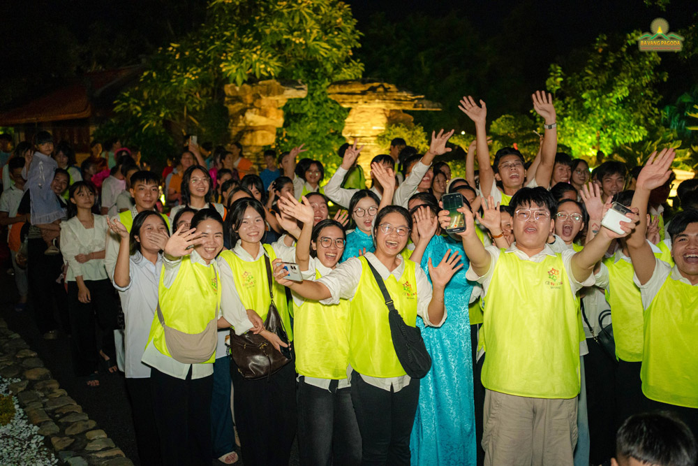 The Mid-Autumn lantern parade was so much fun!