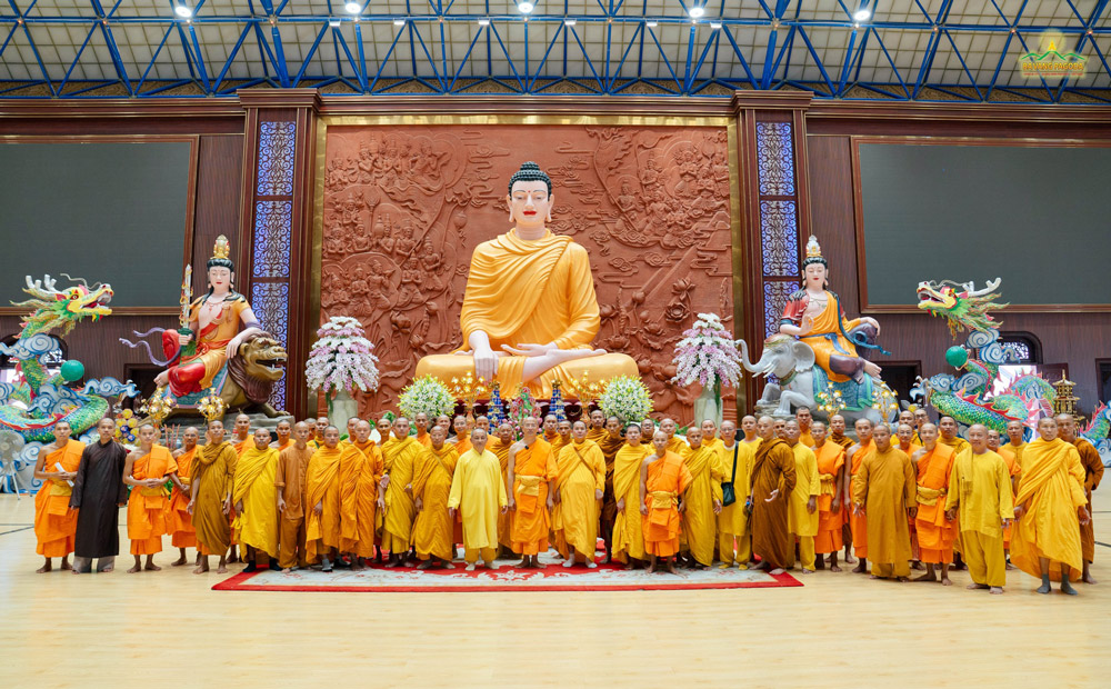 May the Dharma friendship between Vietnamese and Thai Buddhism always be a strong bond