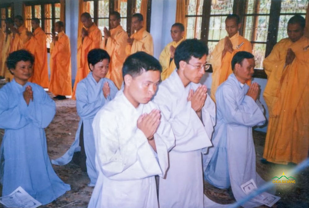 Thay Thich Truc Thai Minh on the Bodhicittas actualization ceremony at Truc Lam Zen Monastery in Da Lat