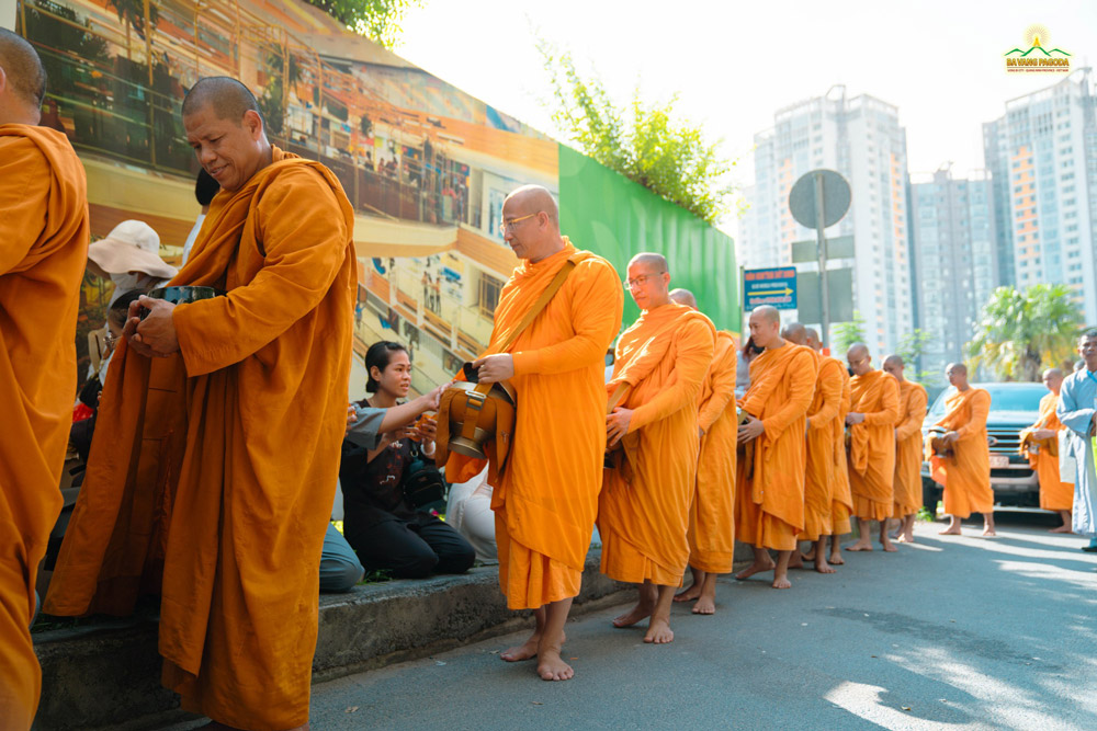 The Sangha received offerings from Buddhists.