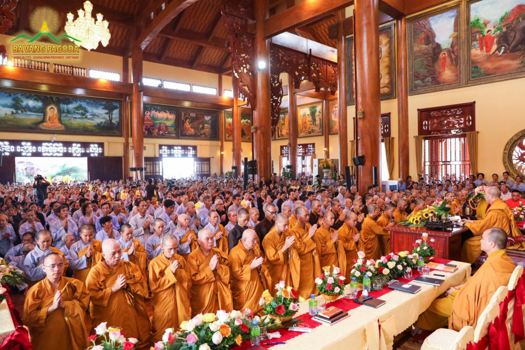 Thay Thich Truc Thai Minh, all Monks and Nuns, and Buddhists at the Ullambana Festival.