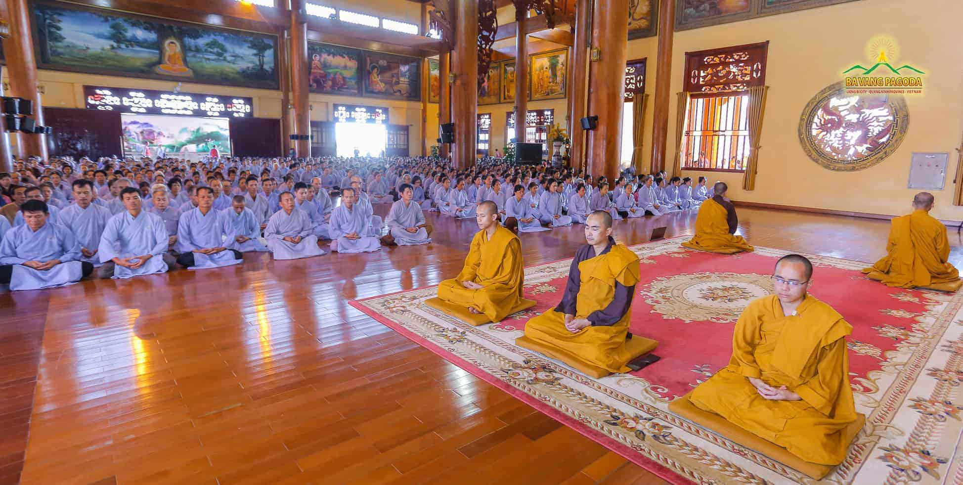 Commemorating Patriarch's Merit through a meditation session at Ba Vang Pagoda