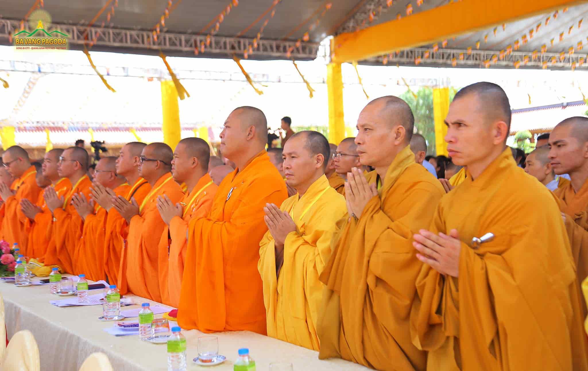 Monks and Nuns at the Commemoration ceremony at Ba Vang Pagoda
