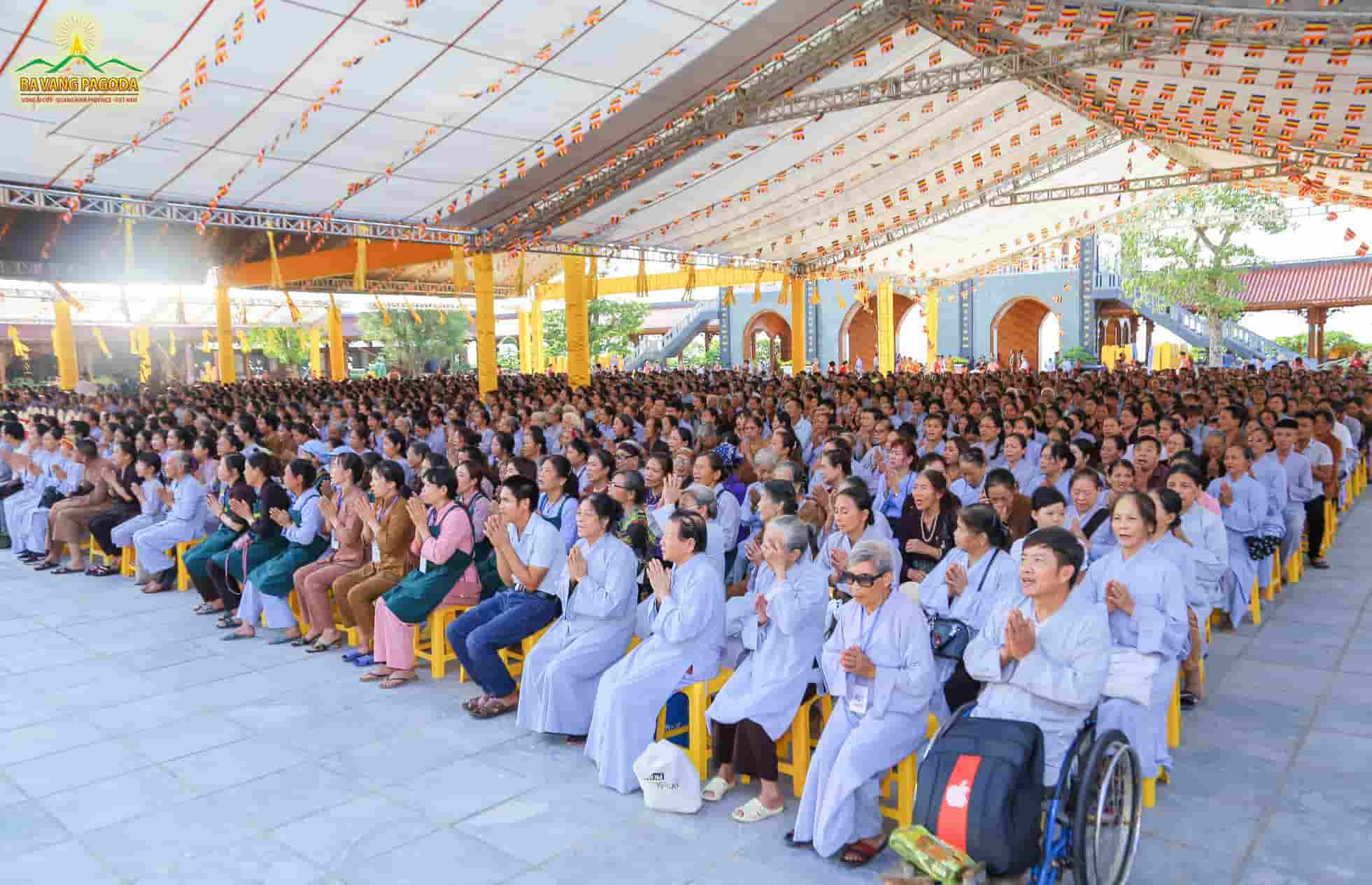 Thousands of Buddhists attending to the Commemoration ceremony at Ba Vang Pagoda