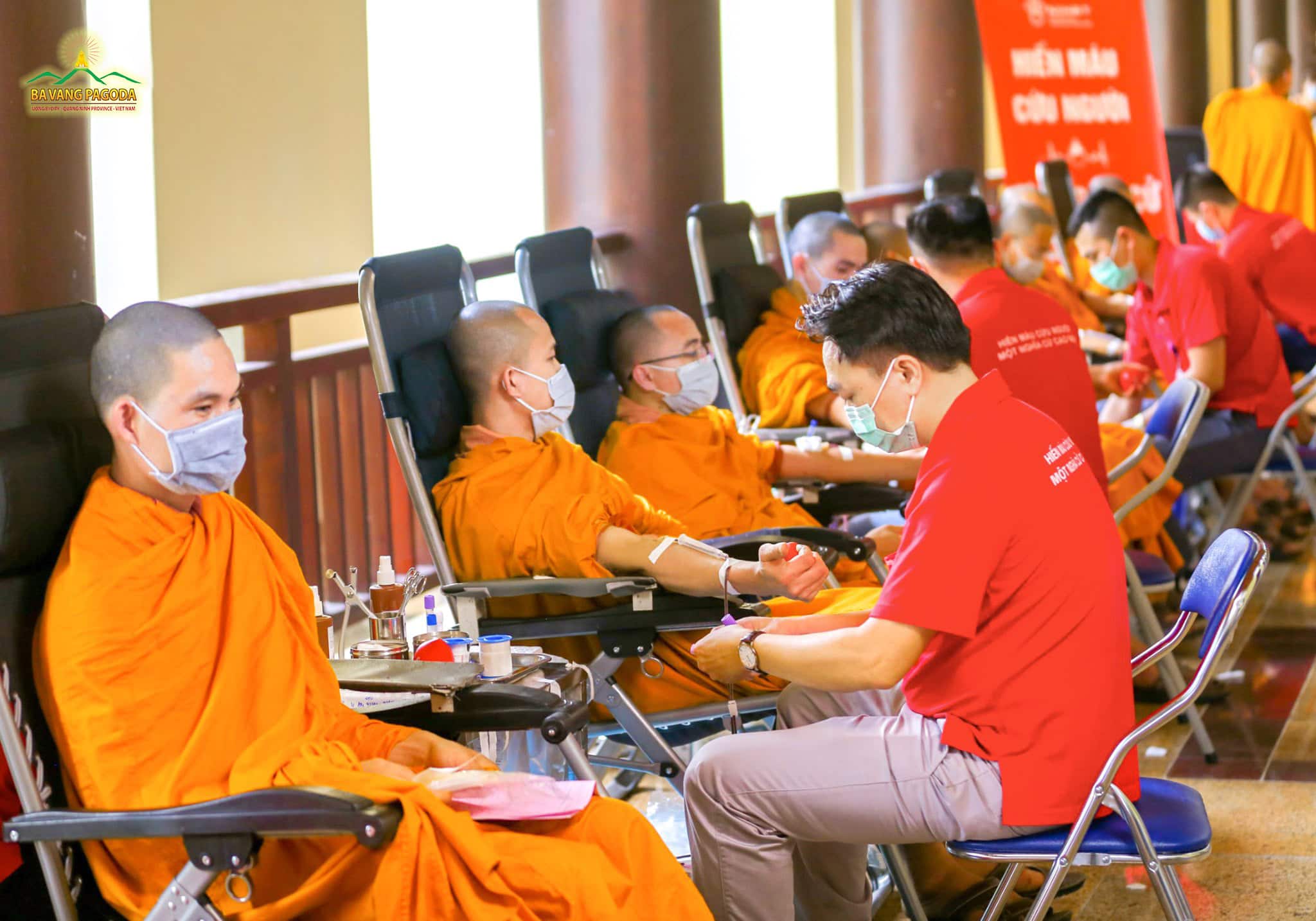 The images of Monks participating in the blood donation activities.
