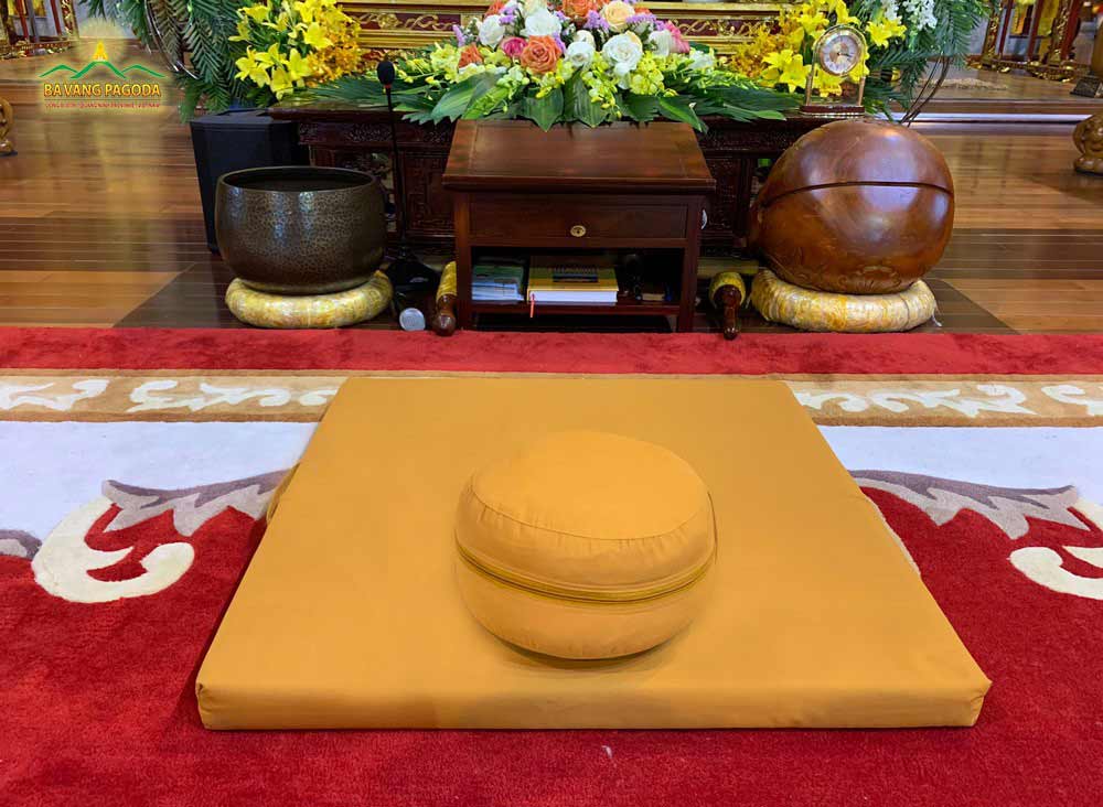 A mat and cushion for meditation