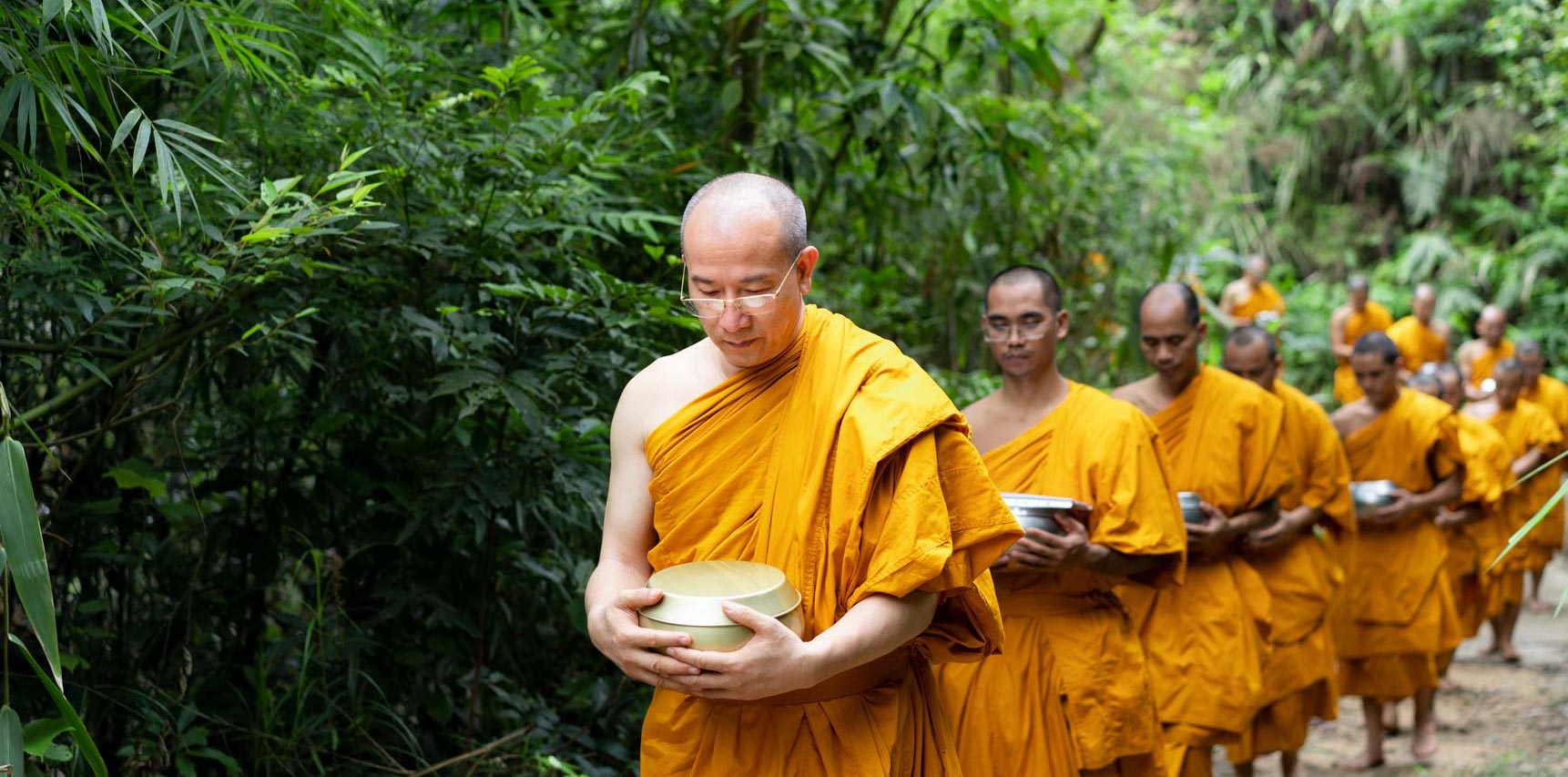 Food Offering & Alms Round in Buddhism