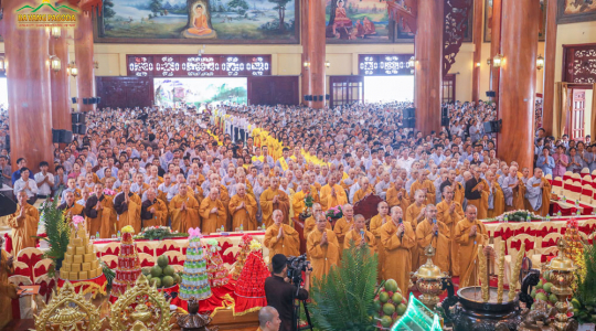 The Ullambana Festival at Ba Vang Pagoda