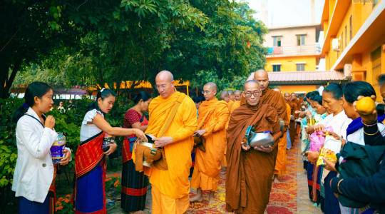 Nearly 100 Venerable monks walked for alms on the Dry Food Offering Ceremony at Buddhagaya Bana Vihara in India