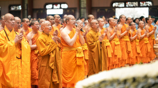 Thay and honored venerables offered incense to Buddhas during the Ordination Ceremony